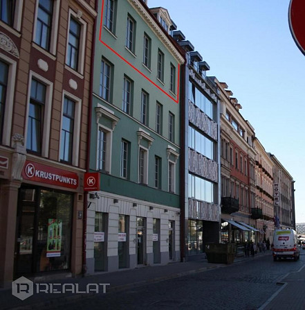 Ielas māja, vieta automašīnai,  ieeja no ielas, maksas autostavvieta, viena istaba izolēta, Rīga - foto 10