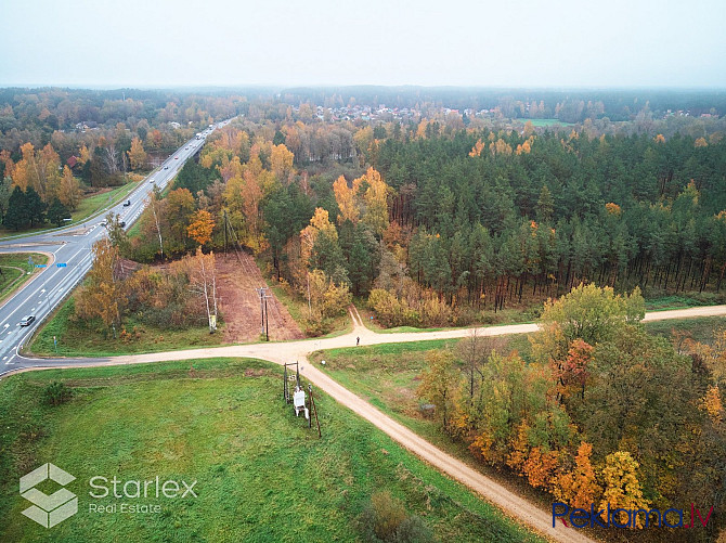 Pārdod 1/2 domājamo daļu jeb 2.03 ha no zemes gabala ar kopējo platību 4.06 ha Ādažos blakus Ādažu novads - foto 1