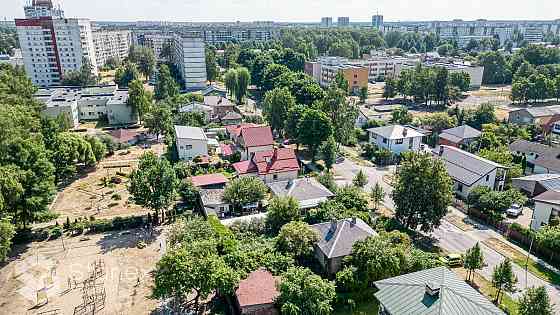 Pārdod 2161 m2 zemes gabalu Bišumuižā, Gulbju ielā. Zemes gabals ir izvietots blakus Jāņa Čakstes ga Рига