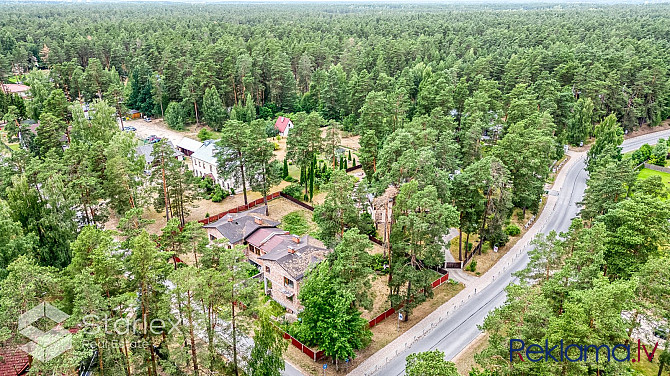 Logi iziet ar skatu uz ielu un pagalmu. Divi sanmezgli, viens no tiem atrodas galvenajā Rīga - foto 2