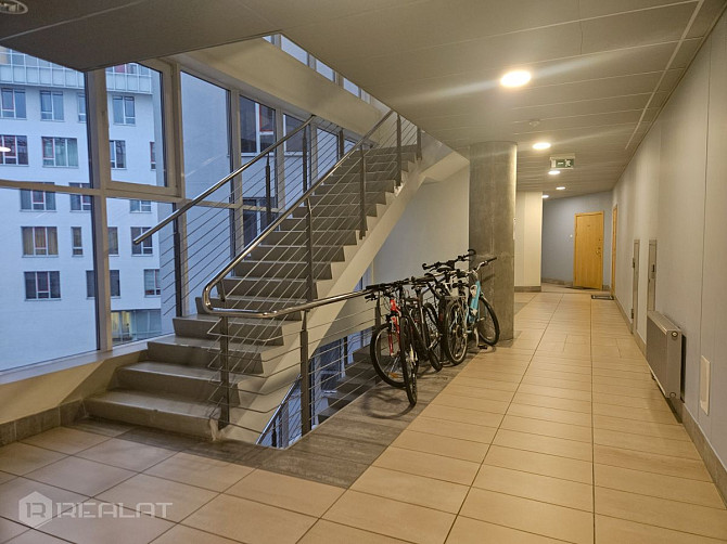 Īrei pieejams saulains un mājīgs 4 istabu dzīvoklis Rīgas Klusajā centrā, prestižajā kompleksā Centr Рига - изображение 14