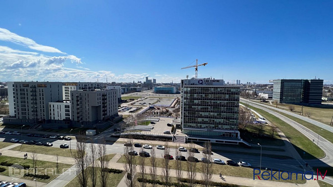 Dzīvoklis Skanstes Virsotnē, panorāmas skats uz jauno parku Rīgas centrā. Dzīvoklim ir Rīga - foto 8