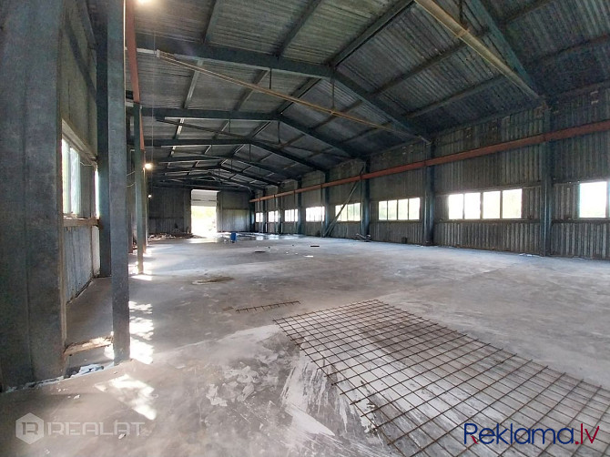 Iznomā noliktavas /ražošanas telpas  1000 m2. platībā  + Angārs ir caurbraucams  + Telpas nav Jelgava un Jelgavas novads - foto 1