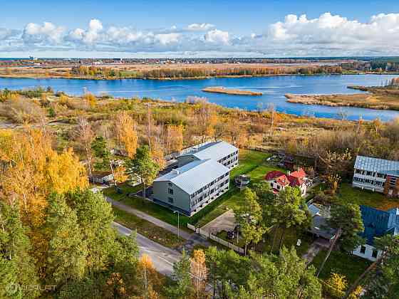 Pārdod modernu, pilnībā renovētu 2 istabu dzīvokļus Jūrmalā, Slokas ielā 55A.  Dzīvoklis atrodas lab Jūrmala