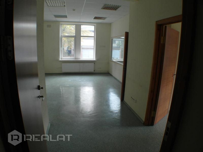 Jaunbūve, vieta automašīnai,  ieeja no pagalma un ielas, ir lifts, logi vērsti mājas abās Rīga - foto 11