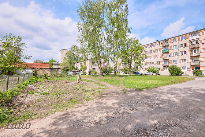 Pārdod zemes platību pašā Kauguru centrā dauddzīvokļu māju rajonā.
Zemes platības Jūrmala - foto 10