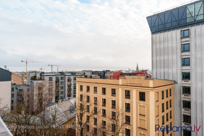 Klusā Centra baudītājiem ar plašu terasi uz Antonijas Ielu.   Šis dzīvoklis notiekti Rīga - foto 5