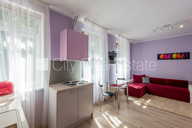 Fasādes māja, renovēta māja, slēgta teritorija, luksuss apartamenti , ir lifts, kāpņu telpa Rīga - foto 2