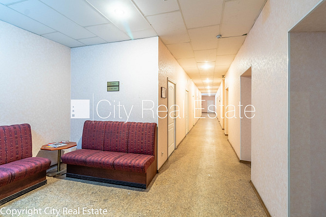 Fasādes māja, renovēta māja, slēgta teritorija, luksuss apartamenti , ir lifts, kāpņu telpa Rīga - foto 18