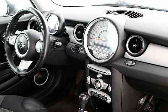 MINI Clubman Cooper D ATM 1.6 D 80kW Tallina