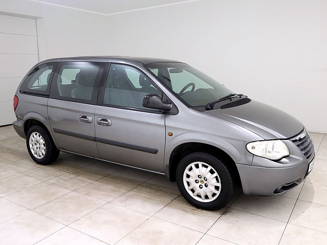 Chrysler Voyager Comfort ATM 2.8 CRD 110kW Tallina - foto 1