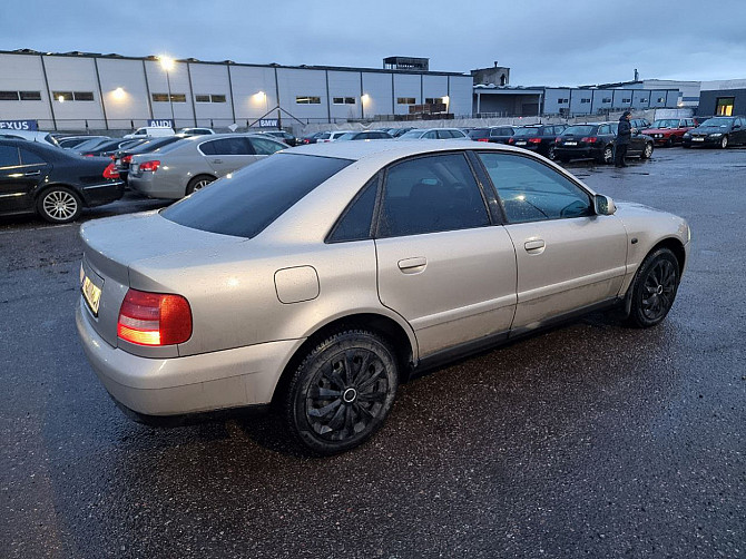 Audi A4 Comfortline Facelift 1.6 74kW Tallina - foto 3