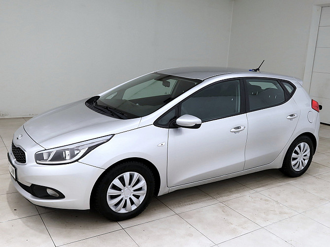 Kia Ceed Elegance 1.4 CRDi 66kW Tallina - foto 2