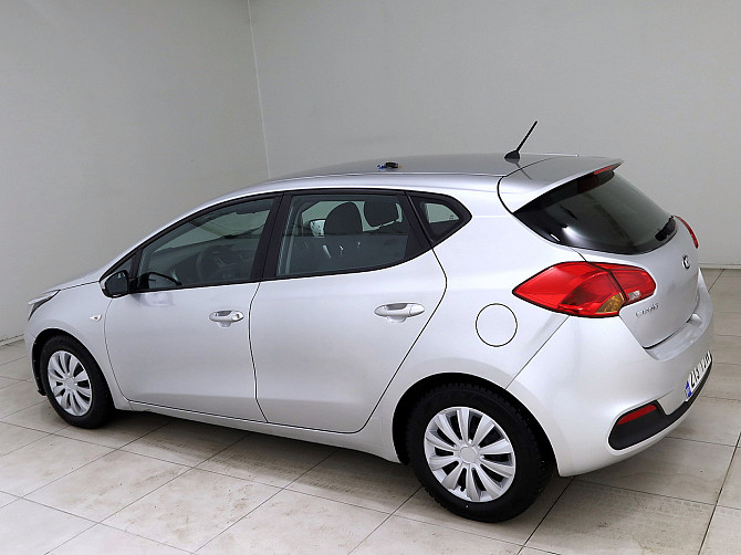 Kia Ceed Elegance 1.4 CRDi 66kW Tallina - foto 4