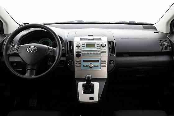 Toyota Corolla Verso Linea Sol ATM 1.8 95kW Tallina