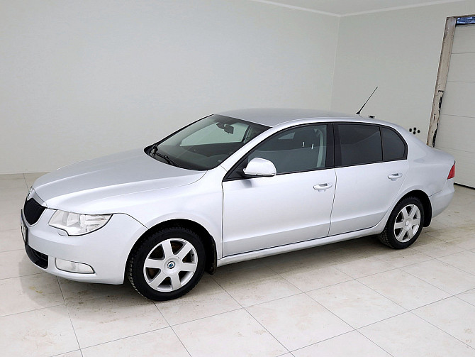 Skoda Superb Comfortline 1.8 118kW Tallina - foto 2