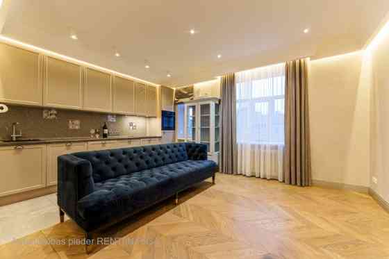 An apartment after a complete renovation on Zaubes Street with a guaranteed parking space in the cou Рига