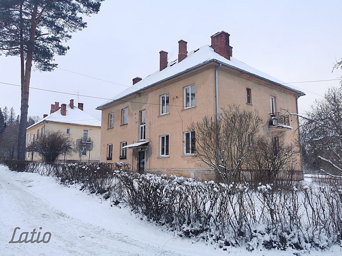 Pārdod ekonomisku, gaišu vienistabas dzīvokli, 27.4 m platībā, Līgatnē, Cēsu novadā. Zeme Cēsis un Cēsu novads - foto 1