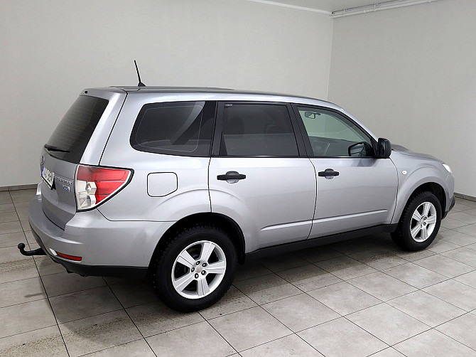 Subaru Forester Comfort 4x4 2.0 D 108kW Tallina - foto 3