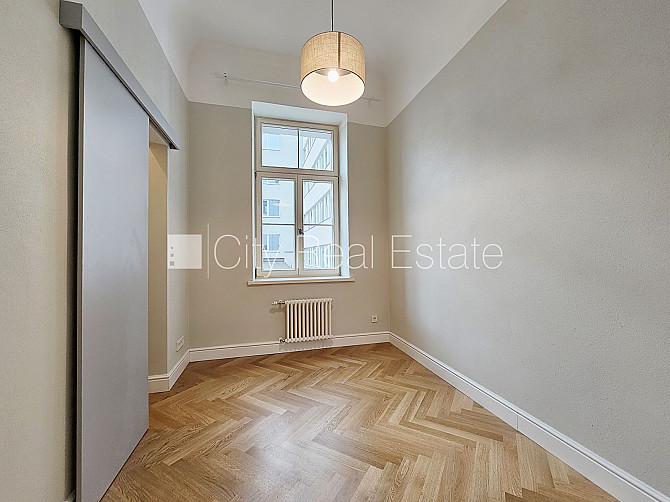 Renovēta māja, apsaimniekošanas maksa mēnesī 100 EUR, labiekārtots apzaļumots pagalms, Rīga - foto 20