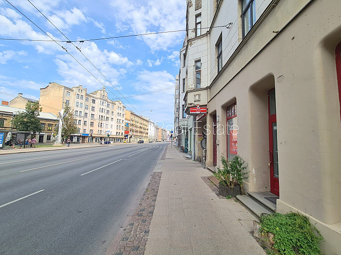 Jaunceltne, labiekārtota apzaļumota teritorija, slēgta teritorija, iežogota teritorija ar Jūrmala - foto 9