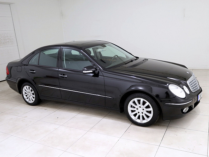 Mercedes-Benz E 200 Elegance Facelift ATM 1.8 135kW Tallina - foto 1