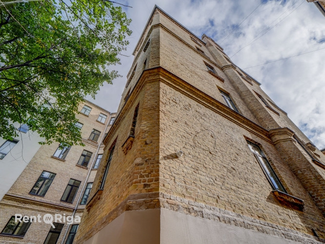 Piedāvājumā dzīvokļi Rīgas centrā. Īpašumam divas ēkas fasādes un pagalma.  Divu istabu dzīvoklis ar Рига - изображение 14