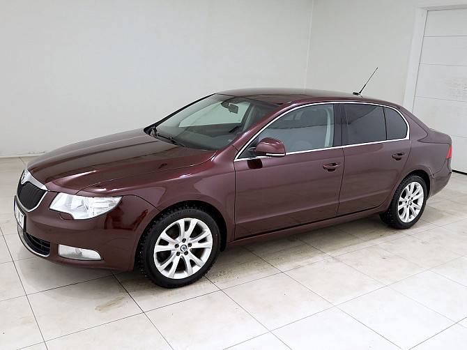 Skoda Superb Comfortline ATM 1.8 118kW Tallina - foto 2