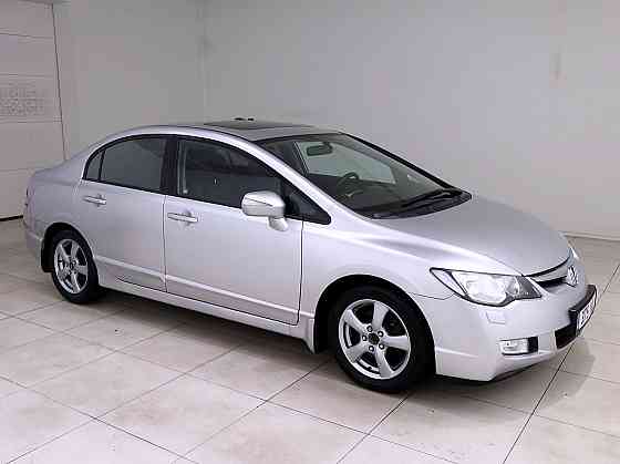 Honda Civic Elegance 1.8 103kW Tallina