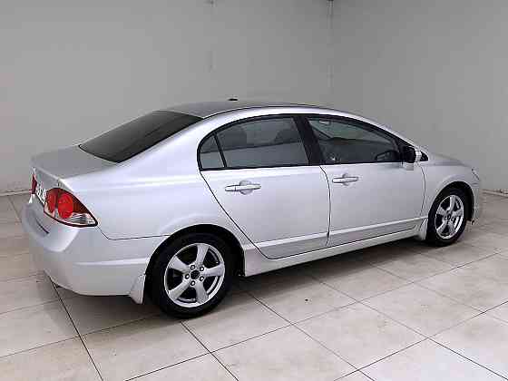 Honda Civic Elegance 1.8 103kW Tallina