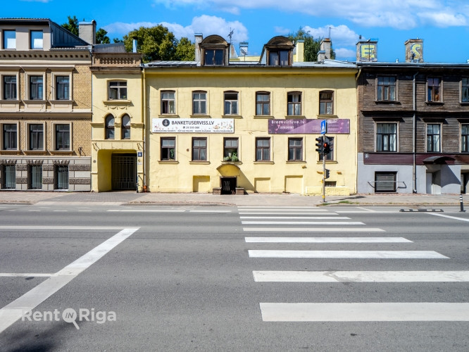 Piedāvājumā namīpašums A. Čaka ielā 99 - pie paša Ziedoņdārza!  Īpašums sastāv no Rīga - foto 11
