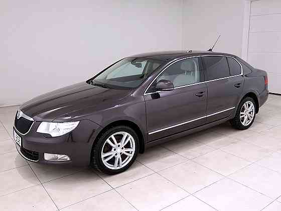 Skoda Superb Highline ATM 2.0 TDI 125kW Tallina