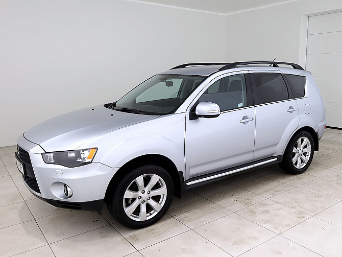 Mitsubishi Outlander Facelift LPG ATM 2.4 125kW Tallina - foto 2