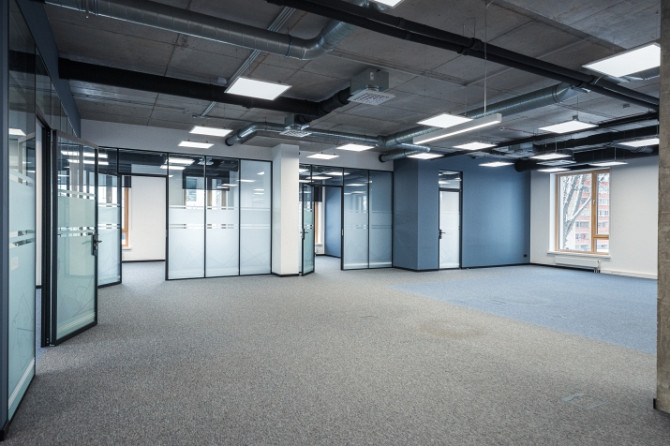 EKSKLUZĪVS PIEDĀVĀJUMS TIKAI NOVEMBRĪ:   Nomniekiem - 3 mēnešu nomas brīvdienas!  Biroju Rīga - foto 12