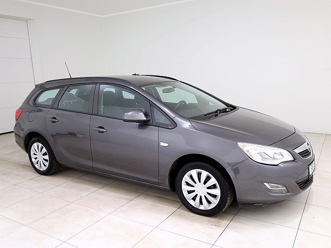 Opel Astra Sports Tourer 1.7 CDTi 81kW Tallina - foto 1