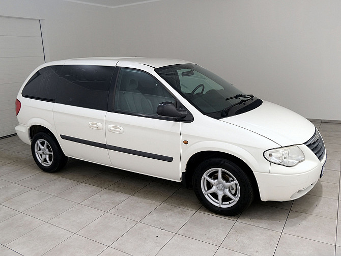 Chrysler Voyager Comfort ATM 2.8 CRD 110kW Tallina - foto 1