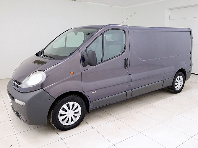 Opel Vivaro Van Long 2.5 CDTi 99kW Таллин - изображение 2