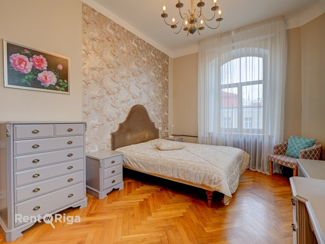 Izīrē skaistu, modernu un pilnībā mēbelētu dzīvokli Rīgas Vecpilsētas sirdī.  Dzīvoklis Rīga - foto 15