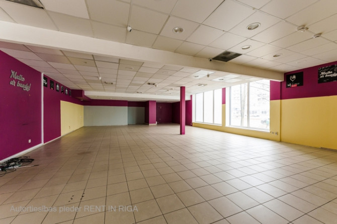 Tirdzniecības telpas t/c 