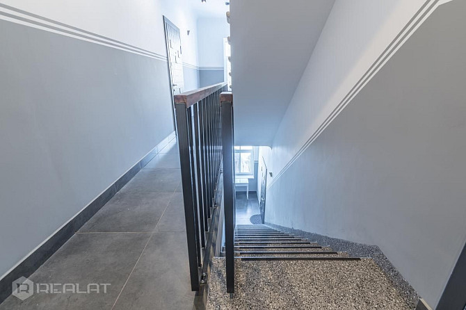 Pārdod dzīvokli dzīvošanai vai izīrēšanai. Pilnībā aprīkots un labiekārtots ar 7% investīciju atdevi Рига - изображение 19