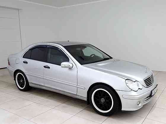 Mercedes-Benz C 200 Avantgarde Facelift ATM 2.1 CDI 90kW Таллин