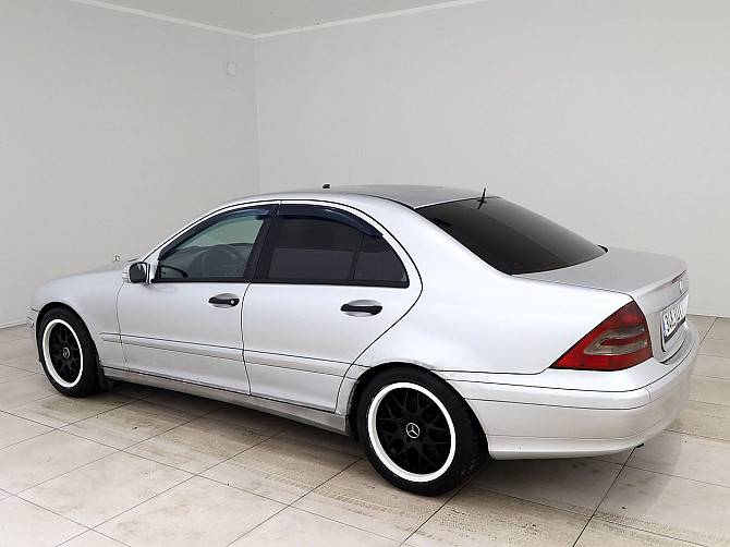 Mercedes-Benz C 200 Avantgarde Facelift ATM 2.1 CDI 90kW Таллин - изображение 4