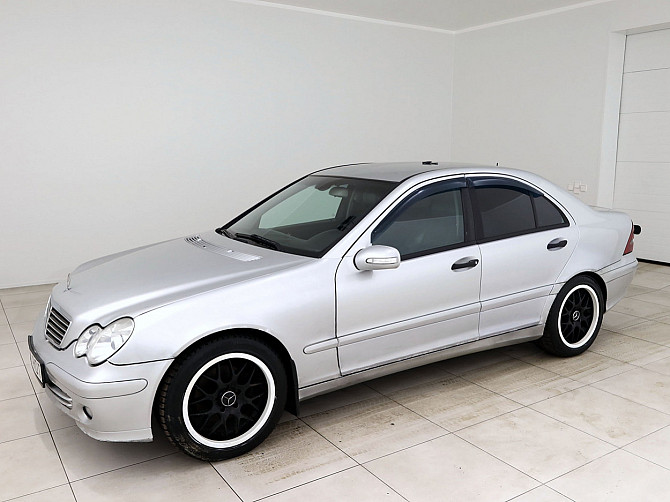 Mercedes-Benz C 200 Avantgarde Facelift ATM 2.1 CDI 90kW Таллин - изображение 2