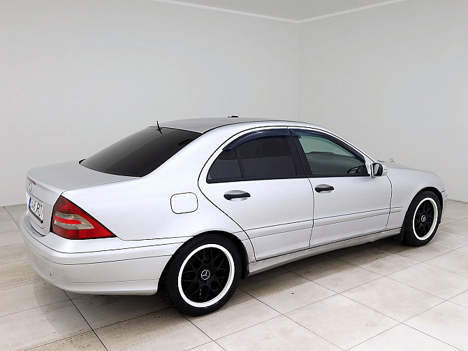 Mercedes-Benz C 200 Avantgarde Facelift ATM 2.1 CDI 90kW Таллин - изображение 3