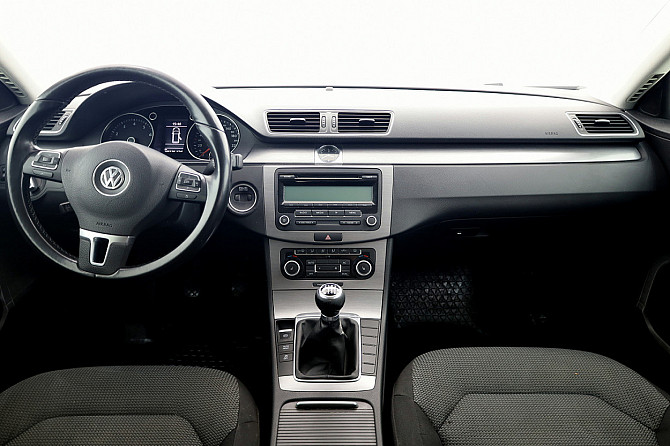 Volkswagen Passat Variant Comfortline 1.4 110kW Таллин - изображение 5
