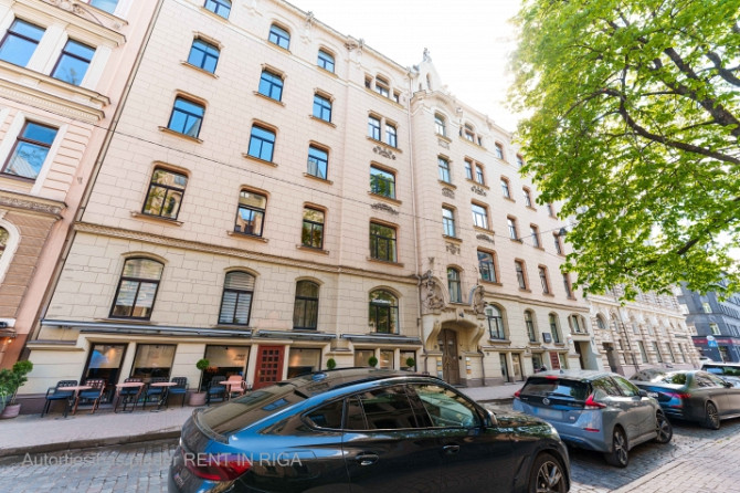 Izīrē biroja telpas Antonijas ielā 8.  Kopējā platība ir 169 m, un birojs atrodas 3. stāvā Rīga - foto 10