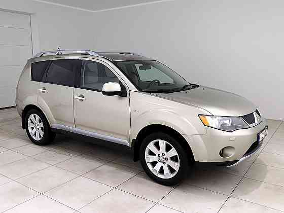 Mitsubishi Outlander Luxury 4x4 ATM 2.4 125kW Tallina