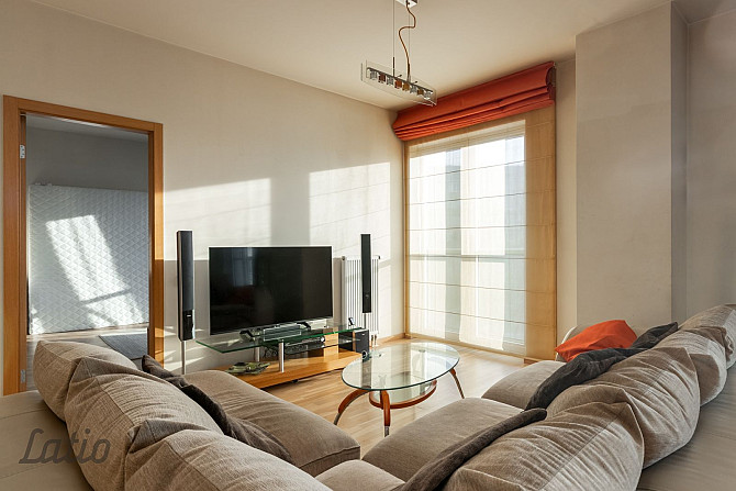 Pārdod plašu un saulainu, izvietotu ēkas dienvidu pusē, trīs istabu dzīvokli netālu no Mēbeļu nama,  Рига - изображение 15