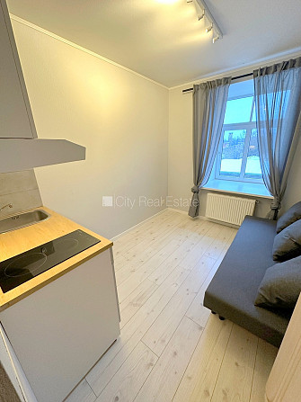 Fasādes māja, renovēta māja, ieeja no ielas un pagalma, kāpņu telpa pēc kosmētiskā Rīga - foto 7
