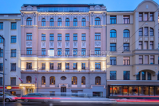 Pagalma ēka, renovēta māja, slēgts pagalms, ieeja no ielas un pagalma, ir lifts, kāpņu telpa Rīga - foto 15